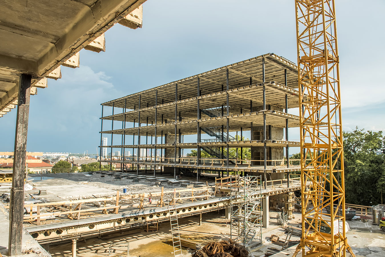 Ménesi campus építkezés