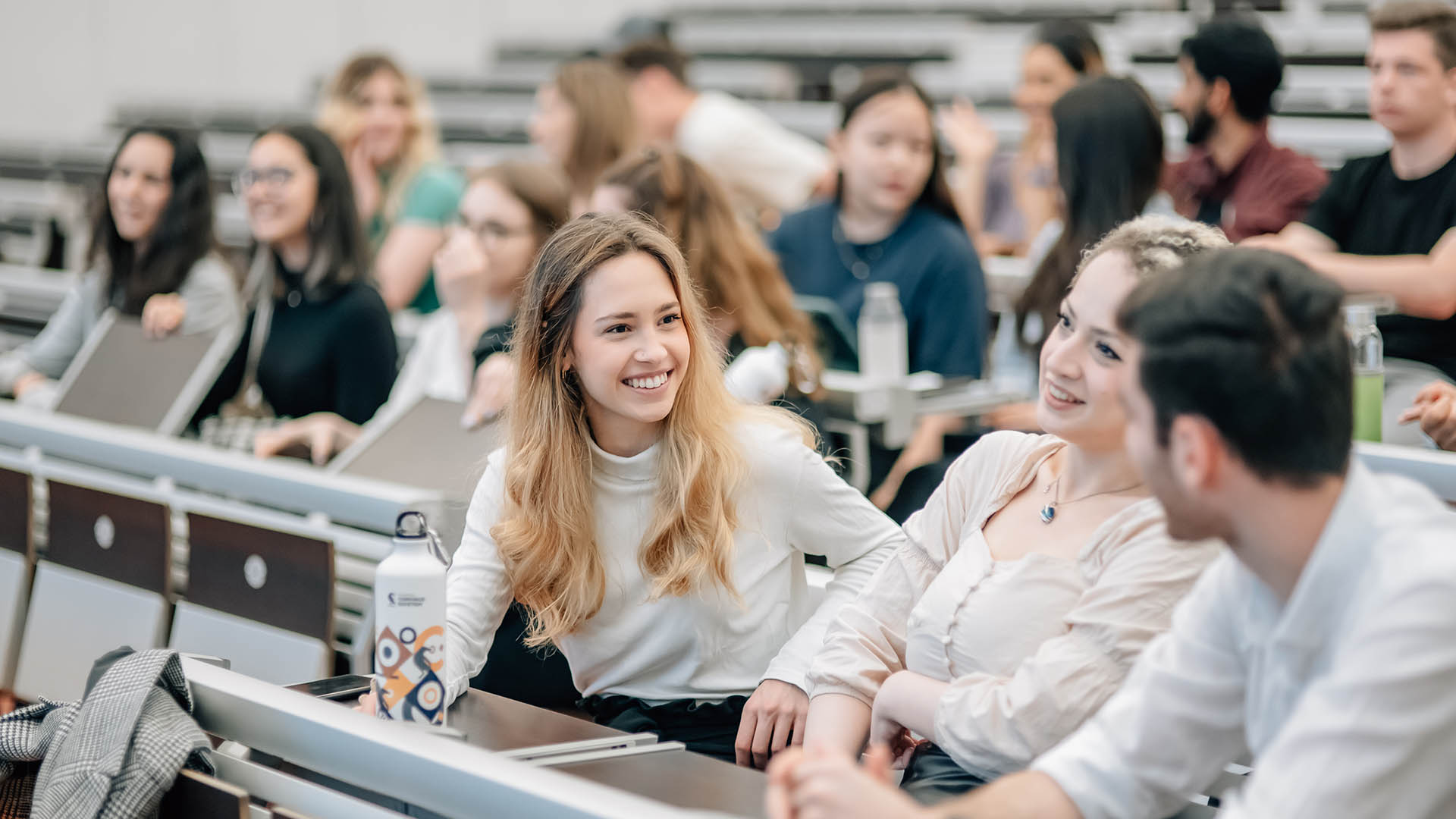 EMLYON Business School